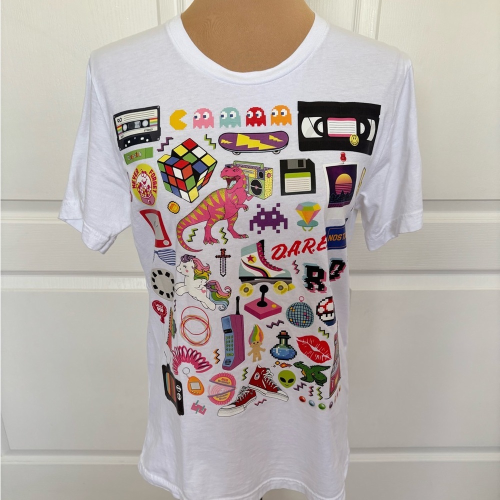 Bella Canvas Women’s White Retro Graphic Tee Shirt Size Medium - Picture 2 of 8